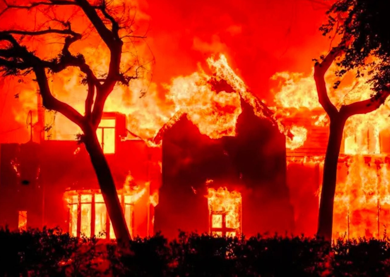Los Angeles'taki yangında evleri küle döndü! İşte o ünlülerin listesi