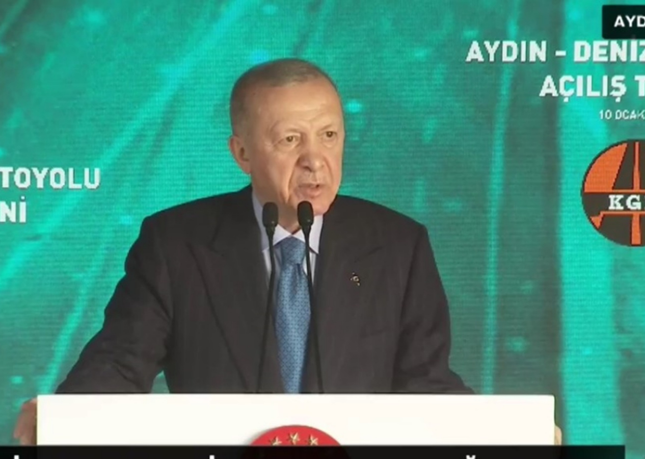 Aydın- Denizli Otoyolu açıldı! Cumhurbaşkanı Erdoğan: 2 saatlik yolculuk süresi 1 saatin altına iniyor. Bu otoyol sayesinde yıllık 7,4 milyar TL tasarruf sağlanacak!
