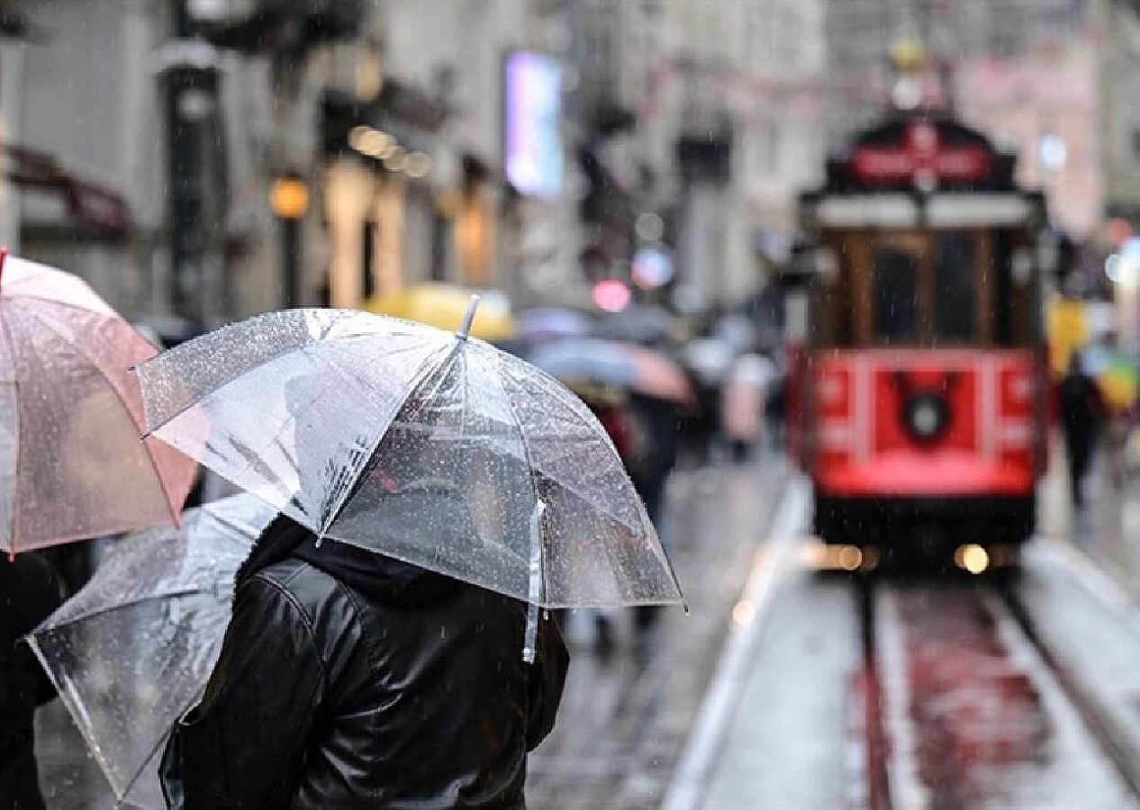 Meteorolojiden hava durumu raporu geldi! İstanbul'a etkili yağış geliyor...