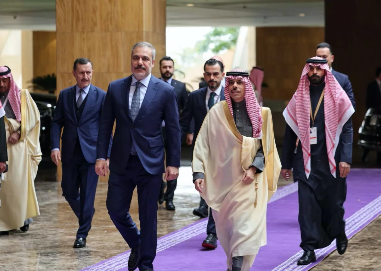Riyad'da tarihi zirve! Bakan Fidan'dan kritik mesajlar: Üzerimize düşeni yapmaya hazırız!