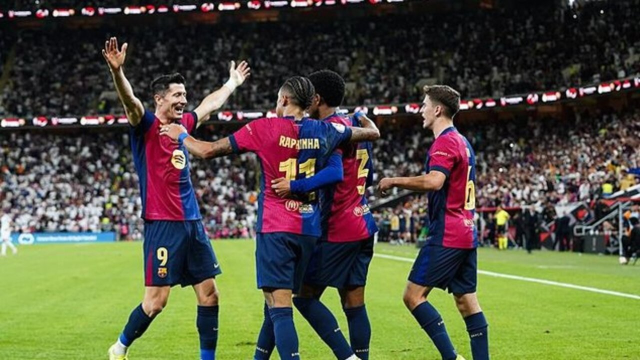 Barcelona gol yağdırdı, Süper Kupa finalinde Real Madrid'i dağıttı! Real Madrid 2 - 5 Barcelona | Finalin özeti