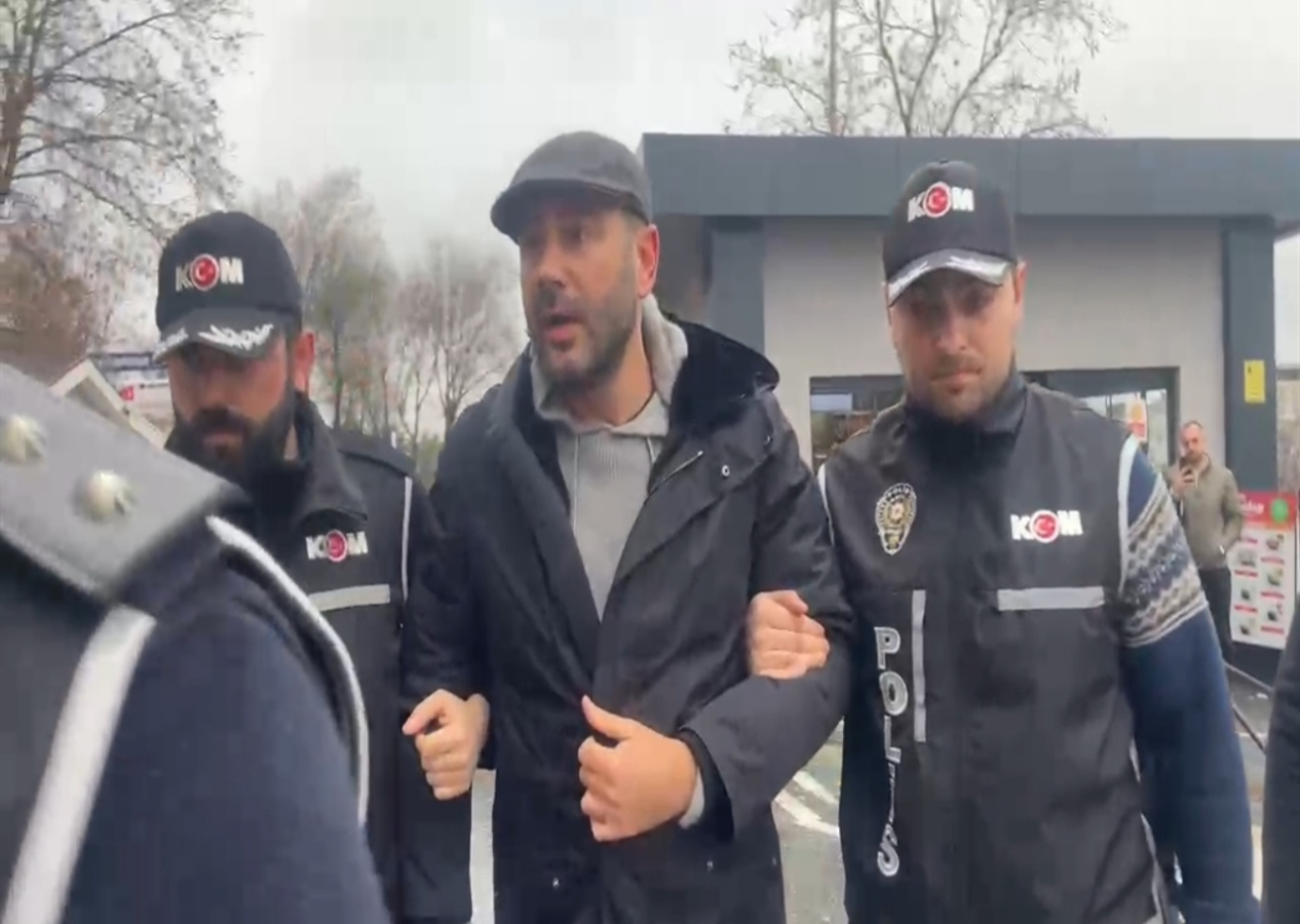 Gözaltına alınan Beşiktaş Belediye Başkanı'ndan ilk açıklama! Rıza Akpolat: Ne olduğunu bilmiyoruz