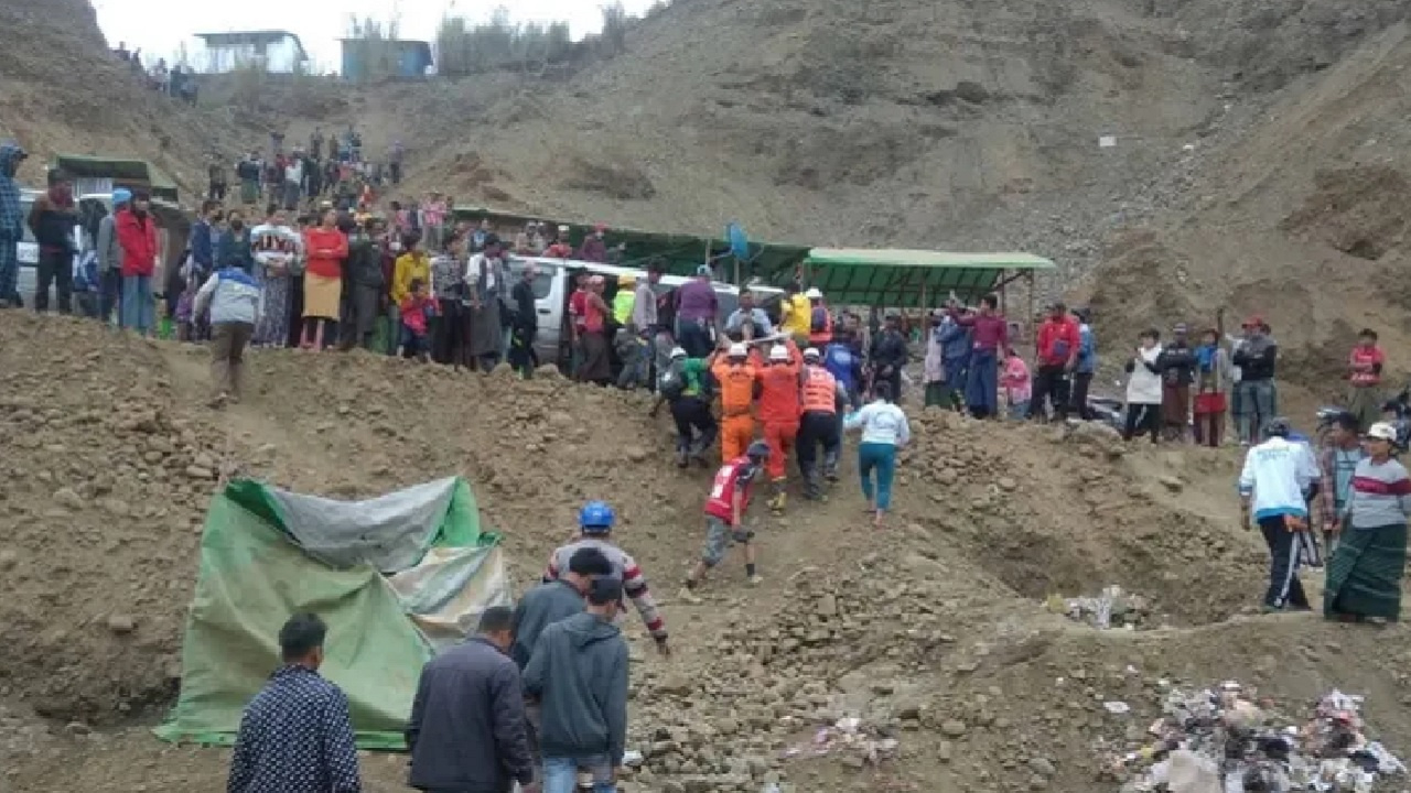 Myanmar'da meydana gelen heyelanda ilk belirlemelere göre 12 kişi öldü