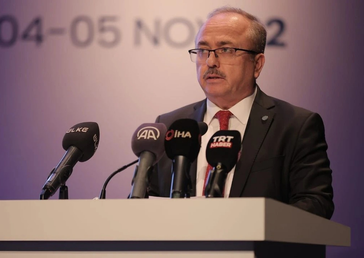 Bakü Büyükelçisi olarak atanan Birol Akgün hedef gösterildi! Yolsuzluk yapan vakfın yöneticisi bakın kim çıktı...