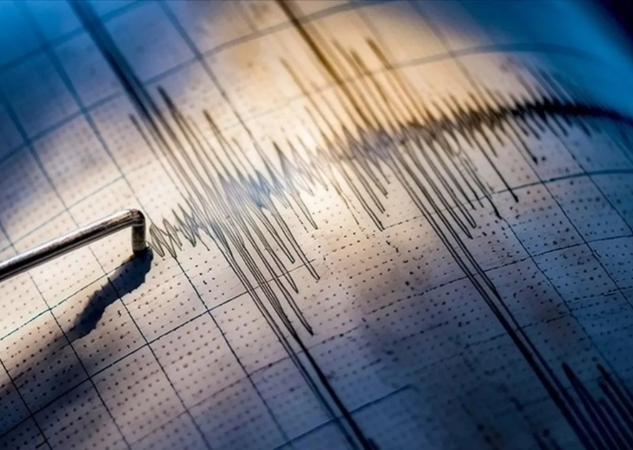 İki eyalete tsunami uyarısı! Japonya'da 6,9 büyüklüğünde deprem meydana geldi