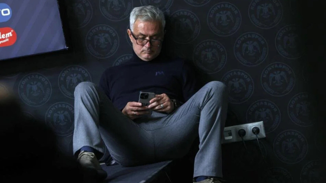 Jose Mourinho'nun oturuşu gündem oldu: Büyük tepki var!