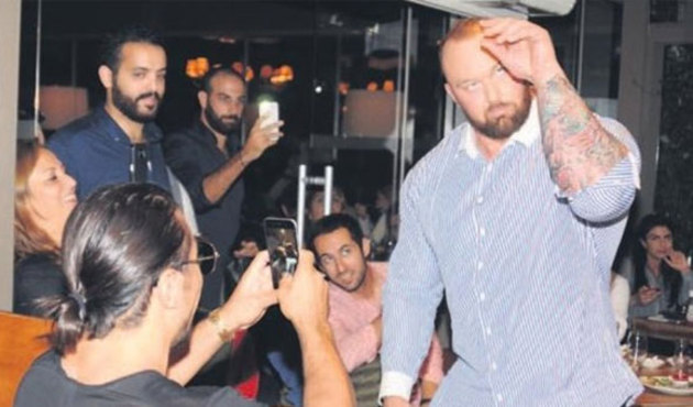 Game Of Thrones'un Dağ'ından Nusr-et'e teklif!