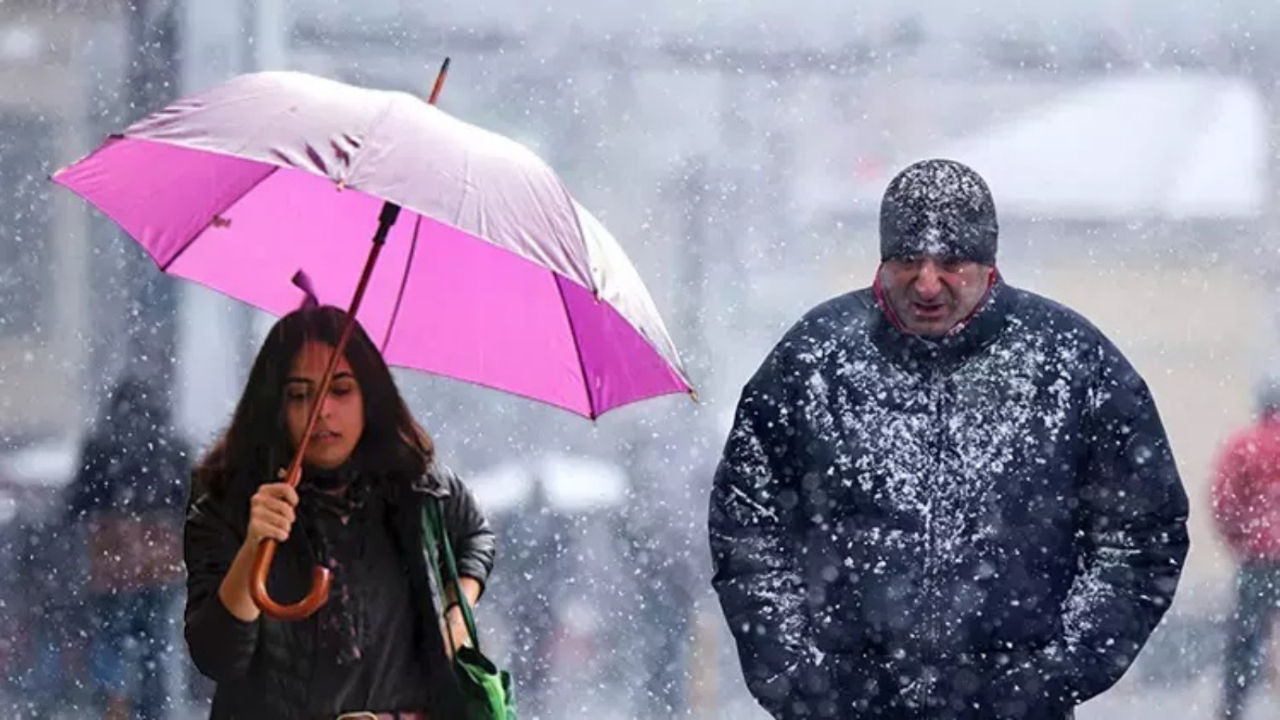 Kaçış yok, kar geliyor... Meteoroloji İstanbul'a kar yağışı için gün verdi