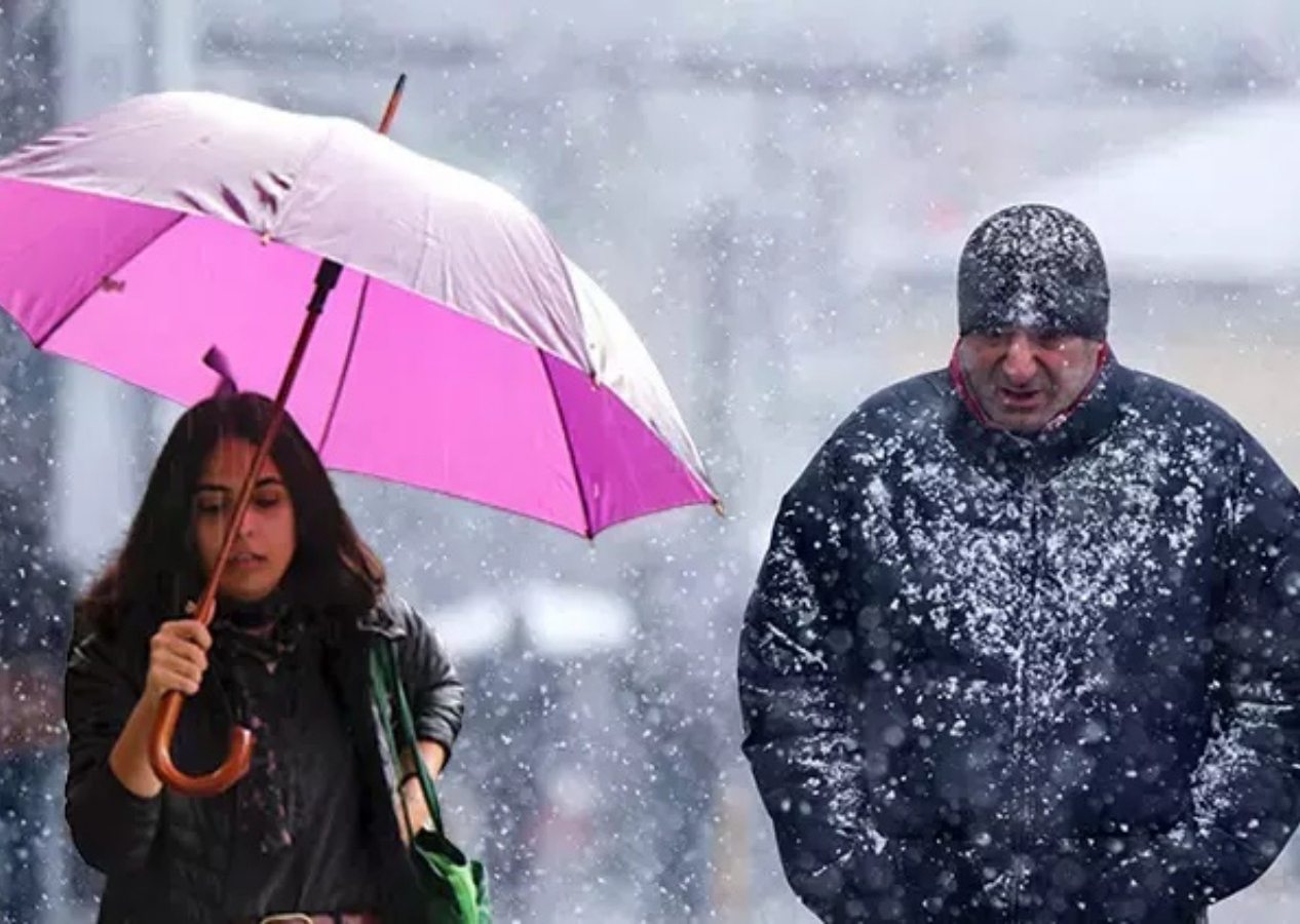Karla karışık yağmur geliyor! Meteoroloji saat saat harita yayınlayıp uyardı... İşte İstanbul, Ankara, İzmir, Antalya, Rize hava durumu...