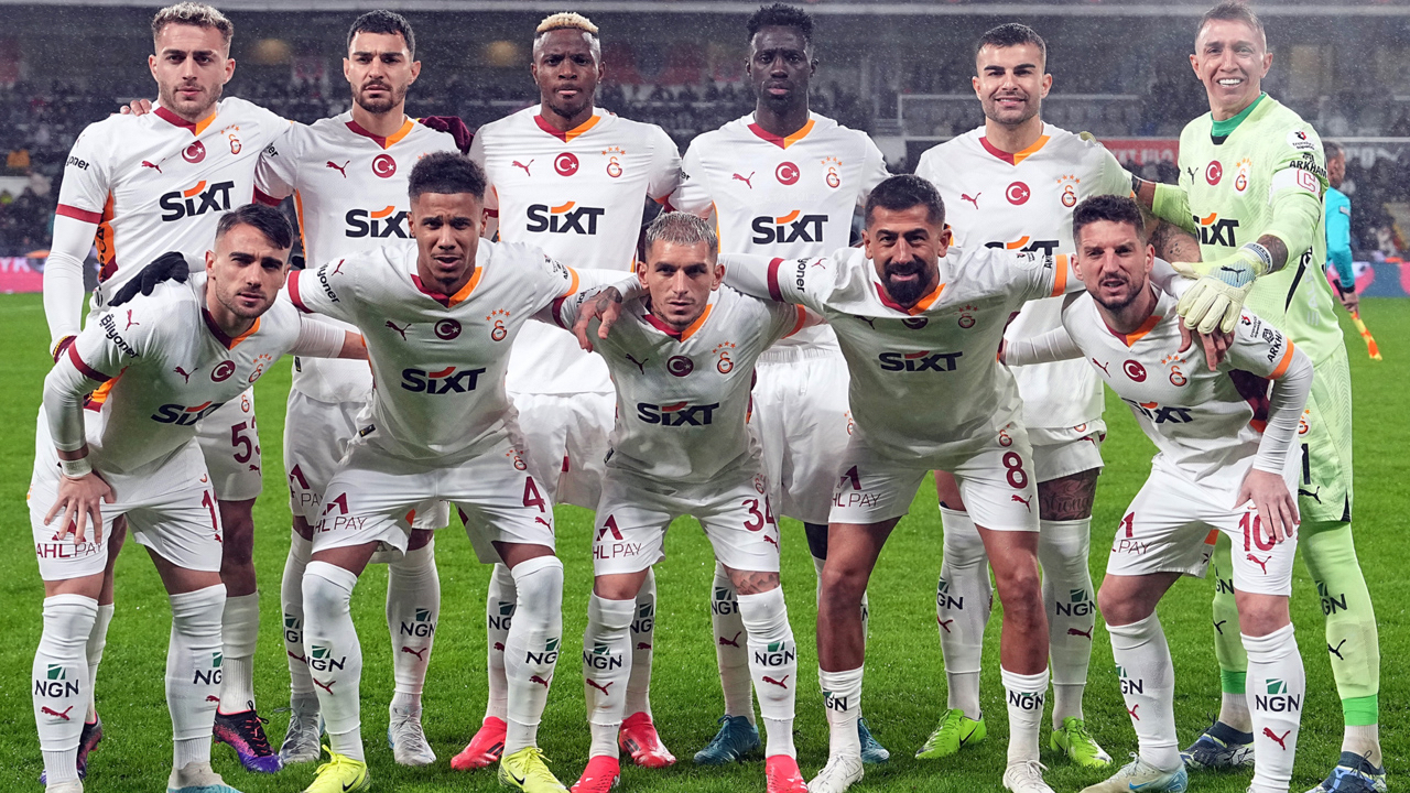 Galatasaray'ı bekleyen büyük tehlike! 4 yıldız sarı kart ceza sınırında