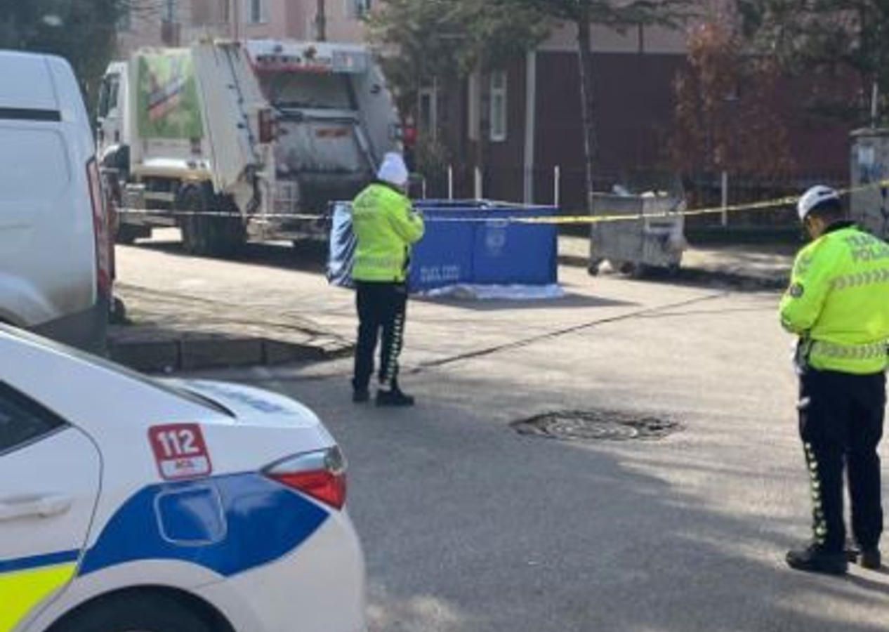 Ankara'da çöp kamyonunun çarptığı yaya hayatını kaybetti!