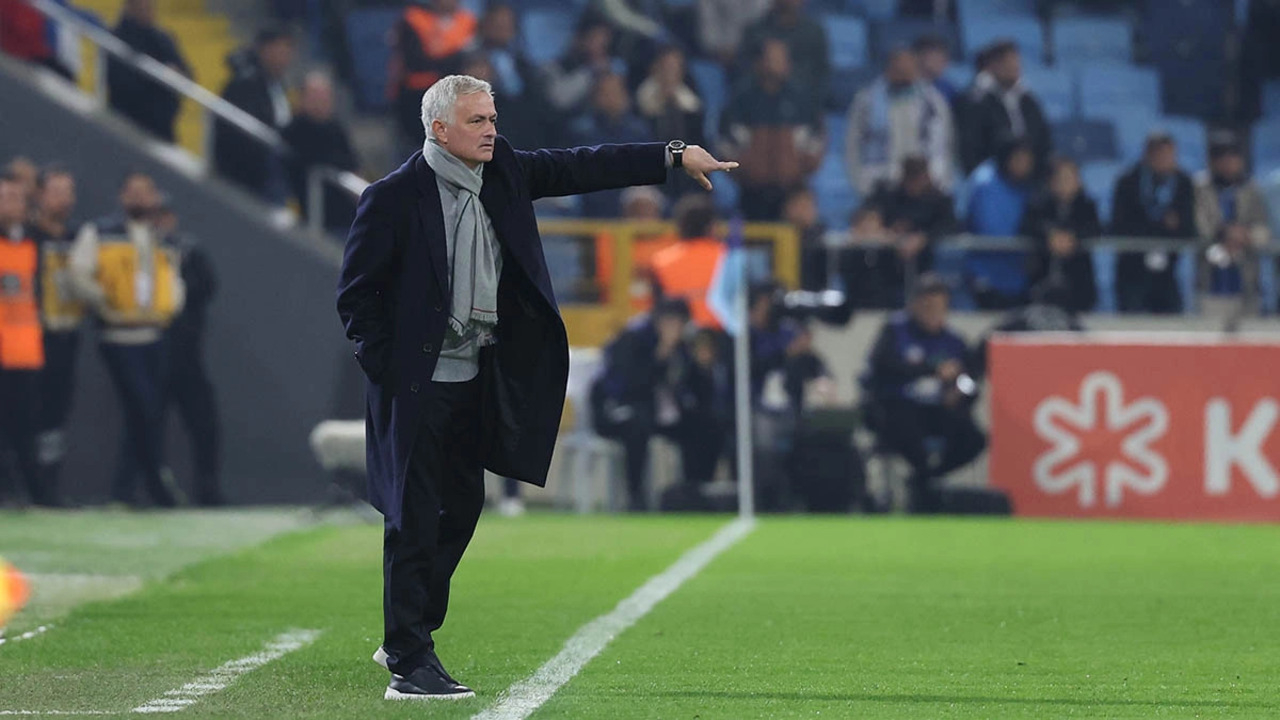 Mourinho'dan Derbiye Özgüven Dolu Mesaj: "Ekstra Motivasyona Gerek Yok!"