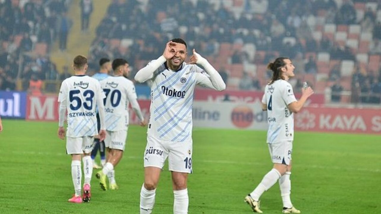 Fenerbahçe Adana Demirspor'u 4-0 Mağlup Etti