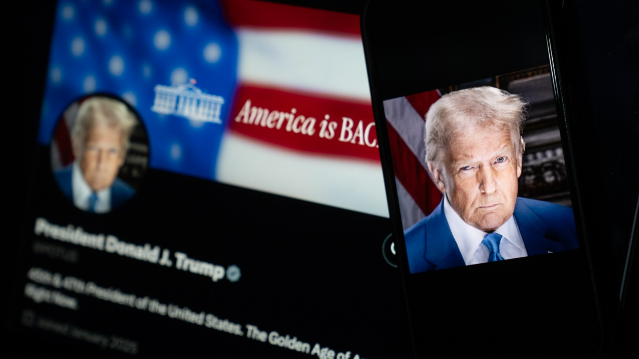 ABD Başkanı Trump'tan ilk paylaşım: Amerika geri döndü!