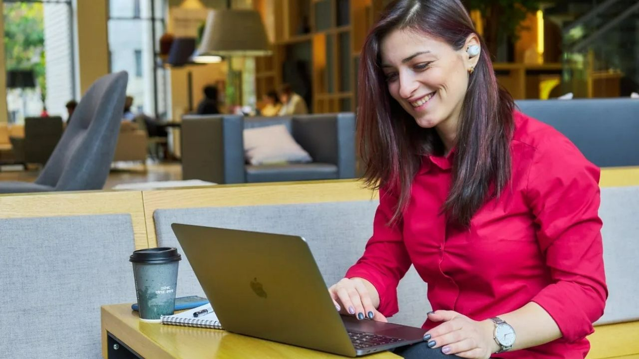 Ev Konforunda İngilizce: Online İngilizce Kursların 4 Büyük Avantajı