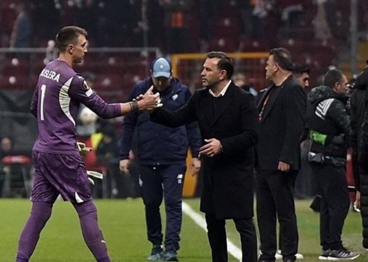 Okan Buruk, Fernando Muslera tartışmalarına nokta koydu: Onunla yola devam edeceğiz!