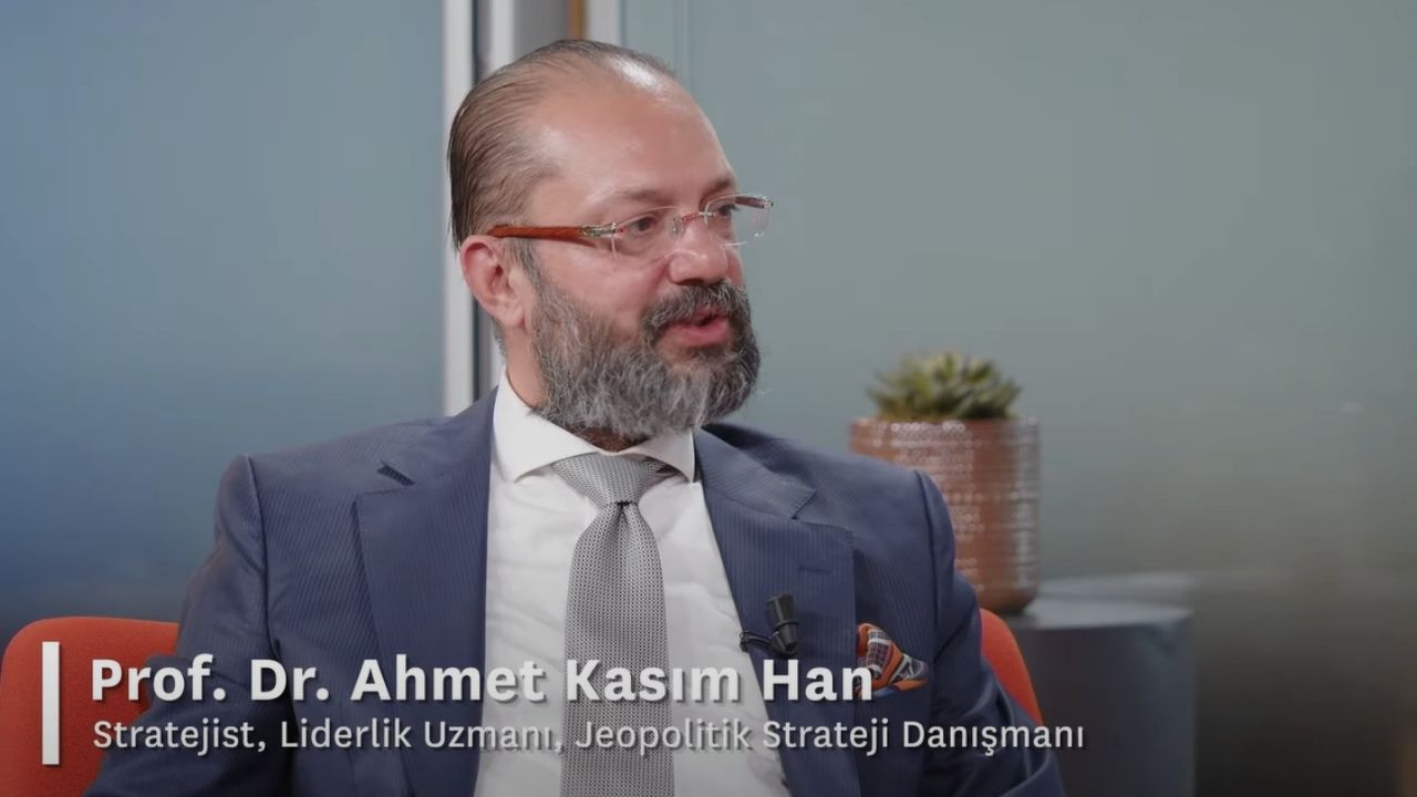Ahmet Kasım Han Kimdir? Nereli? Kaç Yaşında?