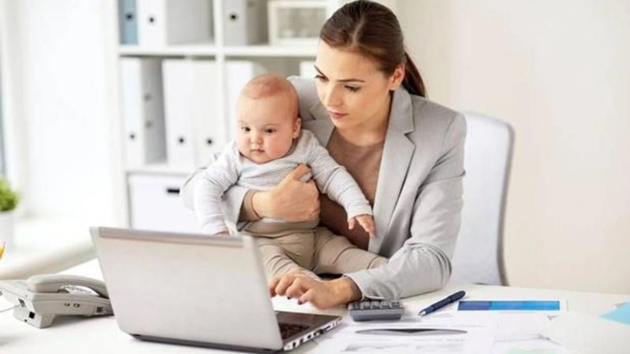 Çalışan annelere bakıcı desteği artırıldı