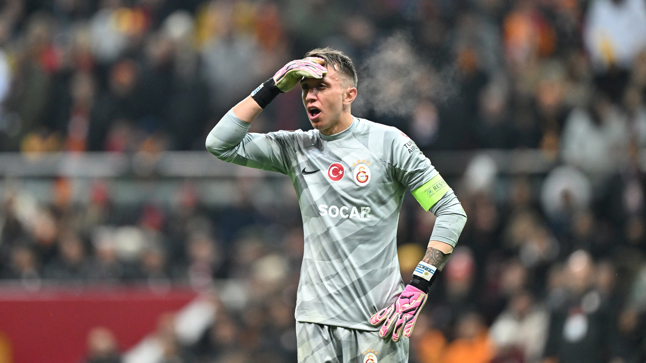 Fernando Muslera tepkiler sonrası gemileri yaktı: "Ben artık yokum"