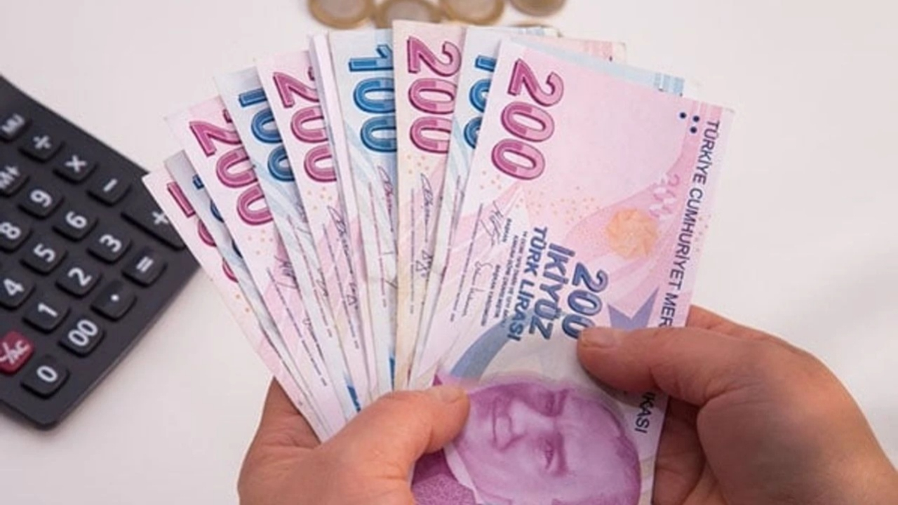 Mevduat faizlerinde sert düşüş! 1 milyon TL'nin aylık getirisi değişti