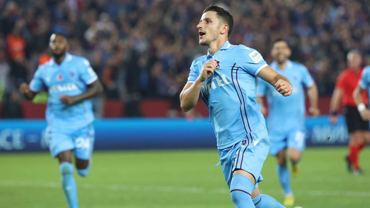 Enis Bardhi Süper Lig'de kaldı! Volkan Demirel'in Bodrum FK'daki ilk transferi oldu