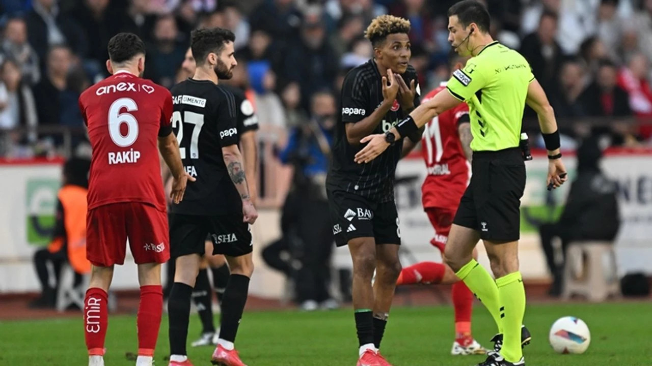 Beşiktaş'tan maç sonu hakeme tepki: Çimlere basmak sarı karttır!