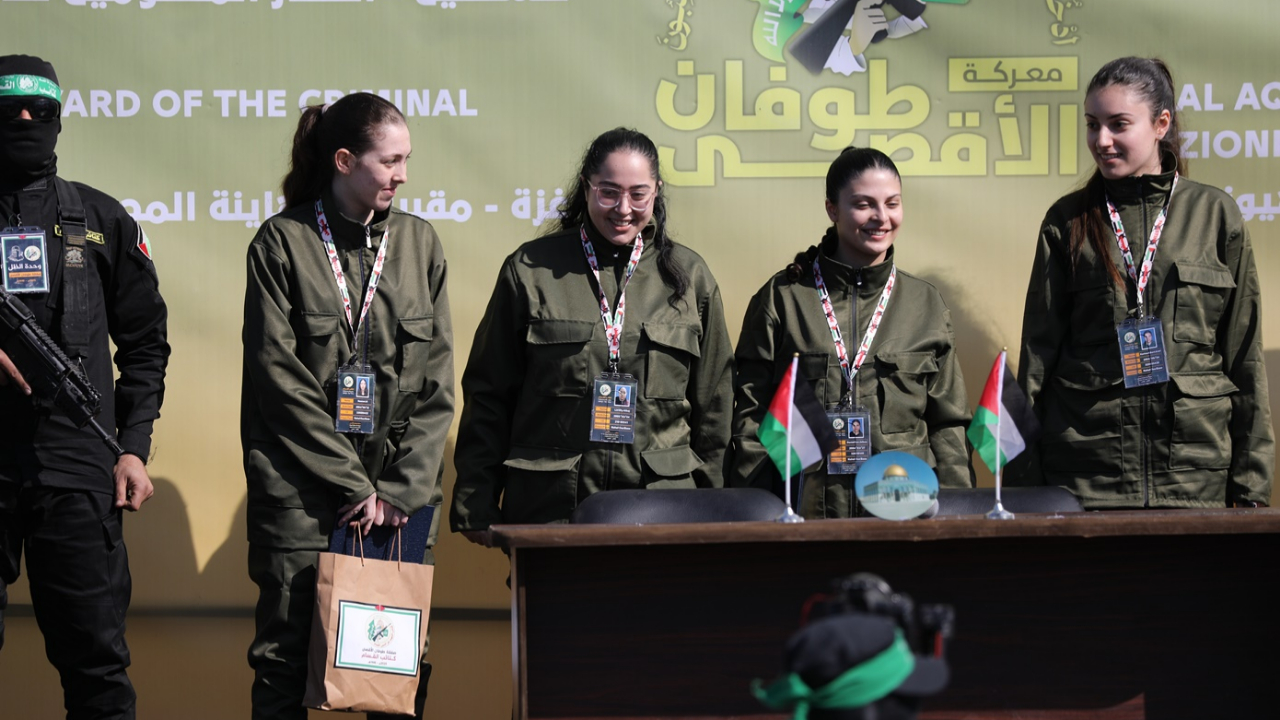 Gazze’de ikinci rehine takası! Hamas 4 İsrailli kadın askeri Kızılhaç'a teslim etti
