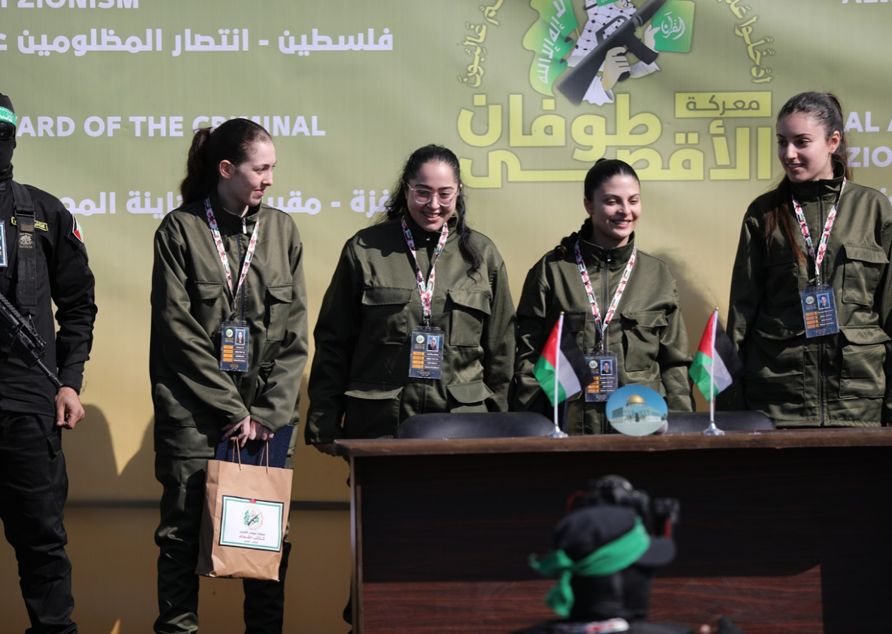 Gazze’de ikinci rehine takası! Hamas 4 İsrailli kadın askeri Kızılhaç'a teslim etti