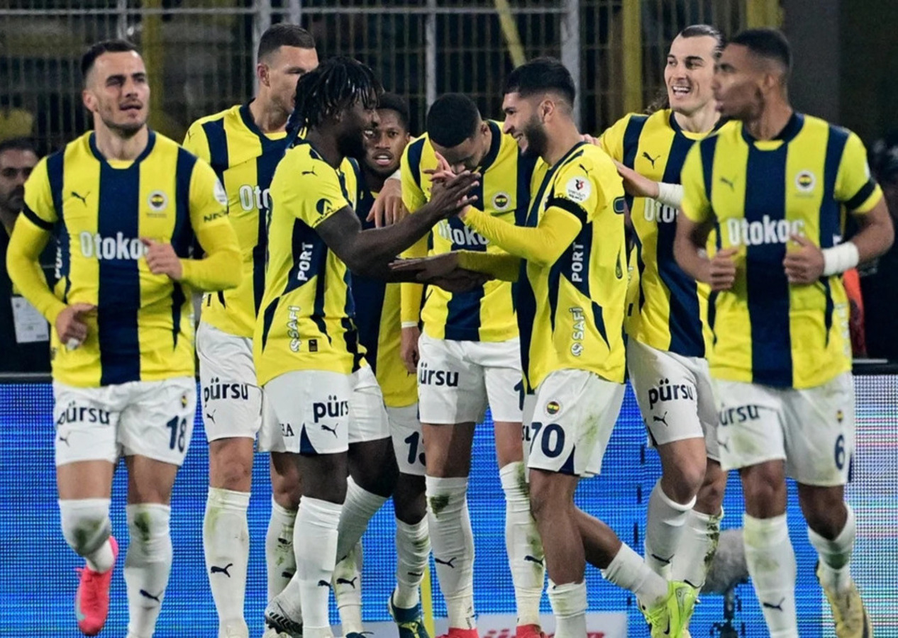 Fenerbahçe’ye 10 dakika yetti, En-Nesyri galibiyeti getirdi! Fenerbahçe 3 - 2 Göztepe |  Maçın özeti