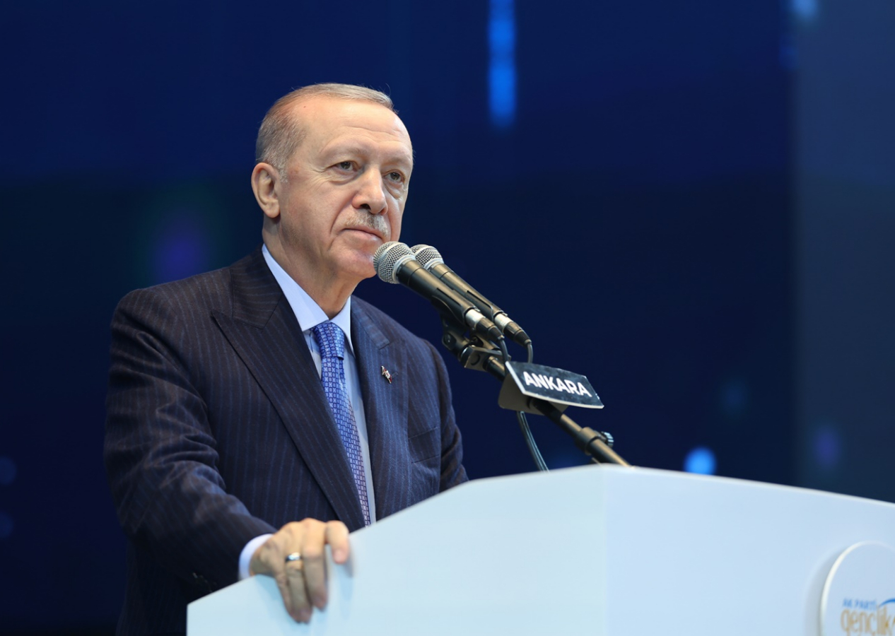 Cumhurbaşkanı Erdoğan, AK Parti Gençlik Kolları 7. Olağan Kongresi'nde! ''Terör baronları yolun sonuna geldi''