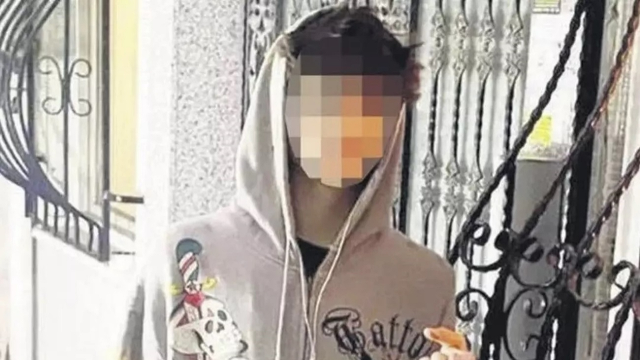 'Çok yakışıklısın' diyerek ünlü İtalyan şefin oğluna saldırdı! 5 yerinden bıçakladı, iç organları zarar gören çocuk yaşam mücadelesi veriyor