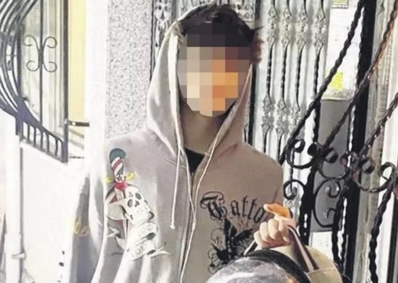 'Çok yakışıklısın' diyerek ünlü İtalyan şefin oğluna saldırdı! 5 yerinden bıçakladı, iç organları zarar gören çocuk yaşam mücadelesi veriyor