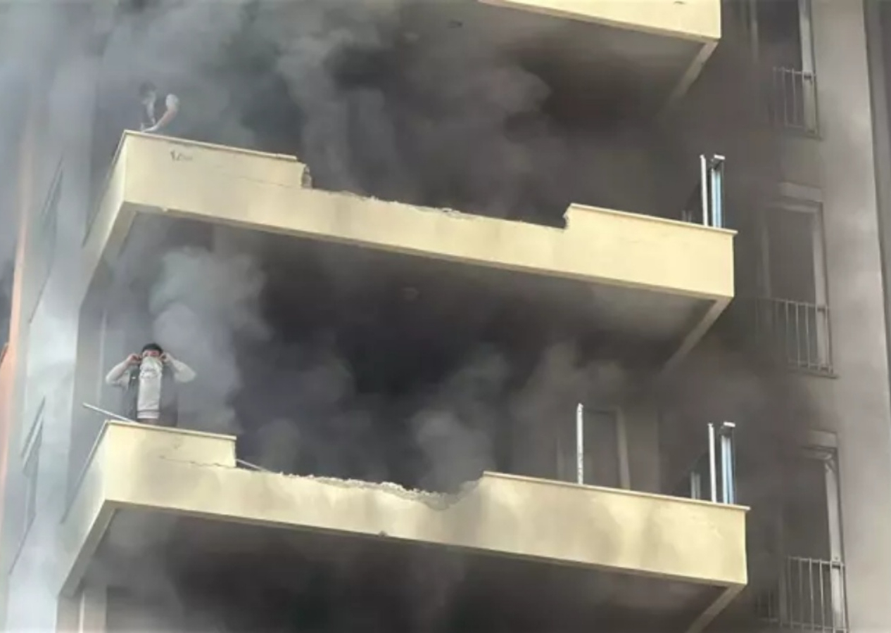 Antalya'da 9 katlı otel inşaatında yangın! İşçiler mahsur kaldı