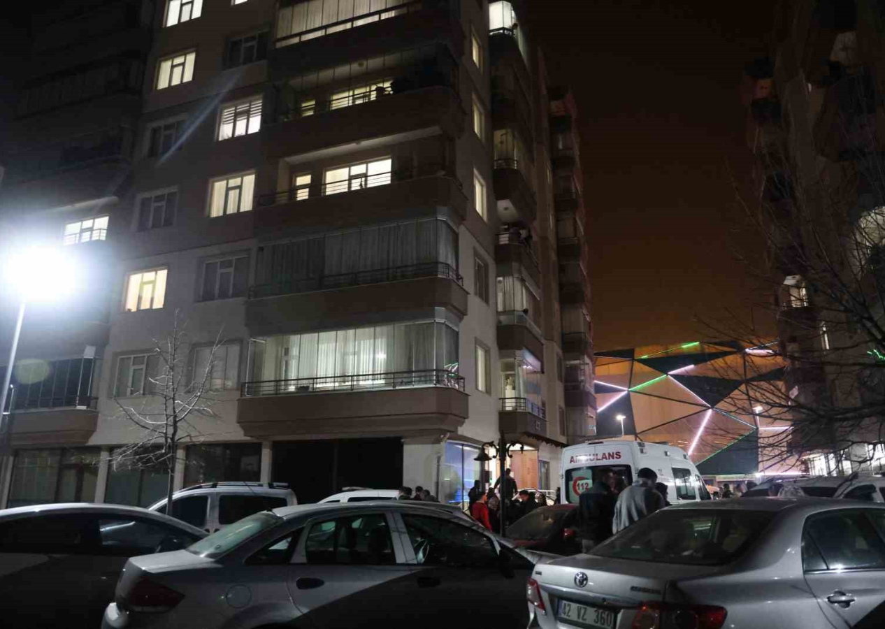 Konya'da bir aile yok oldu! Anne, baba, kardeşini ve en son da kendini öldürdü!