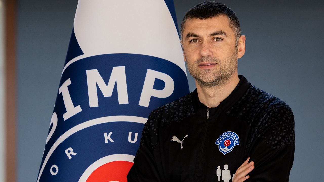 Burak Yılmaz Süper Lig'e geri döndü! Kasımpaşa genç teknik adamla anlaşmaya vardı