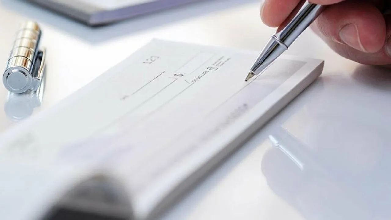 Hafta sonuna gelen çek ne zaman ödenir? Cumartesi Pazar çek ödenir mi?