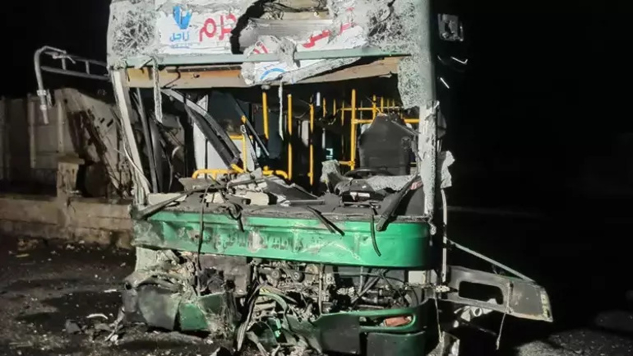 Suriye karıştı: Polis karakoluna peş peşe bombalı saldırı!