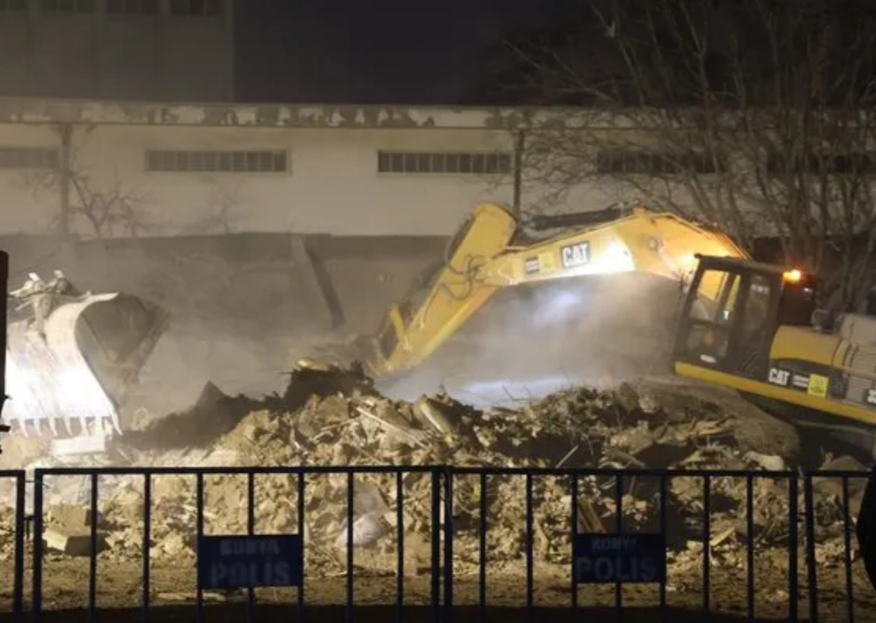 Konya'daki çöken binayla ilgili sıcak gelişme! Müteahhit gözaltına alındı...