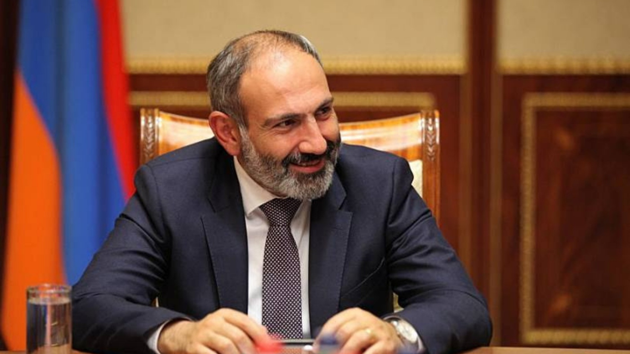 Ermenistan'da ezber bozan açıklama! Paşinyan sözde soykırımı sorguladı! Vatan hainliğiyle suçlandı...
