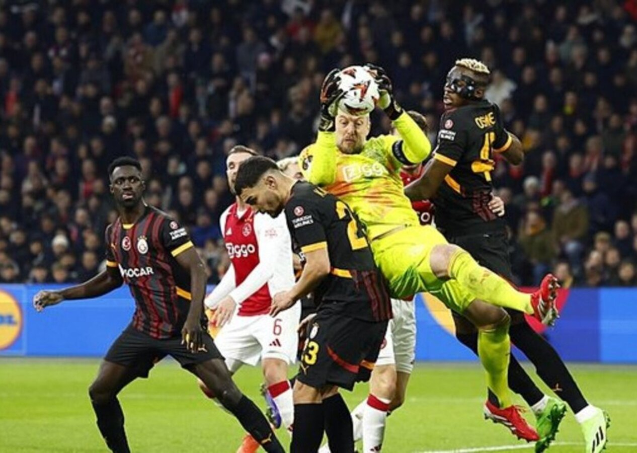 Galatasaray Hollanda'da umduğunu bulamadı, ilk 8'e adını yazdıramadı! Ajax 2 - 1 Galatasaray | Maçın özeti