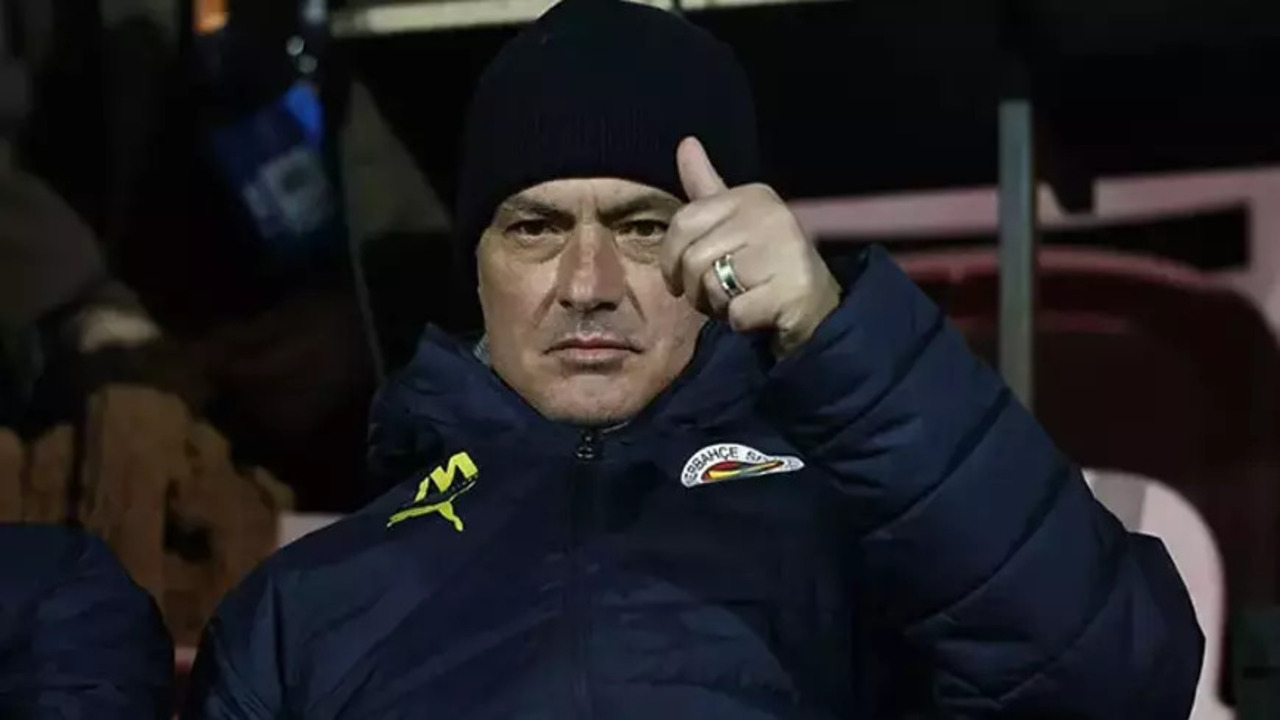 Jose Mourinho 4 Köşe Oldu! 2 Yıldız O Maça Dönüyor