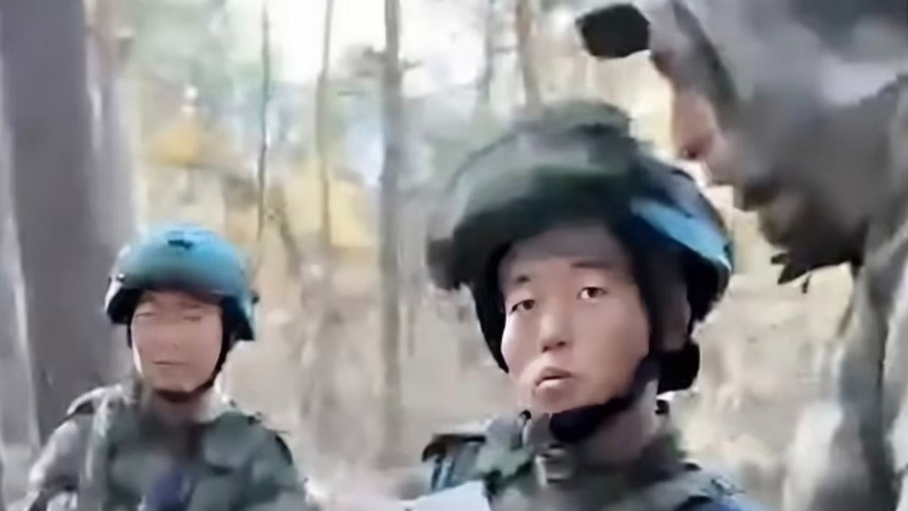 Mayın tarlalarına koşuyorlar... Kim Jong Un'un Ukrayna'daki zombi ordusu