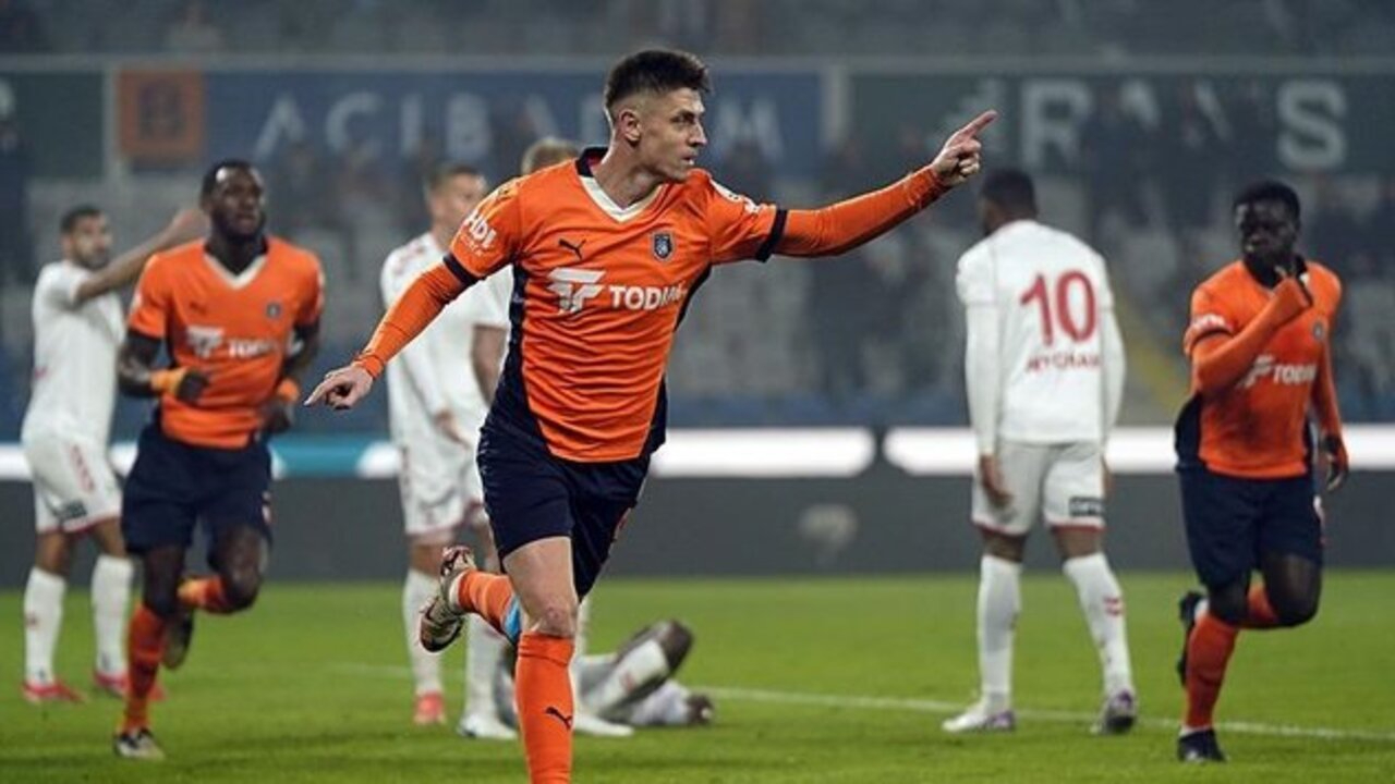 Krzysztof Piatek hat-trick yaptı, Başakşehir FK 3 puanı kaptı! Başakşehir FK 4 - 0 Samsunspor | Maçın özeti