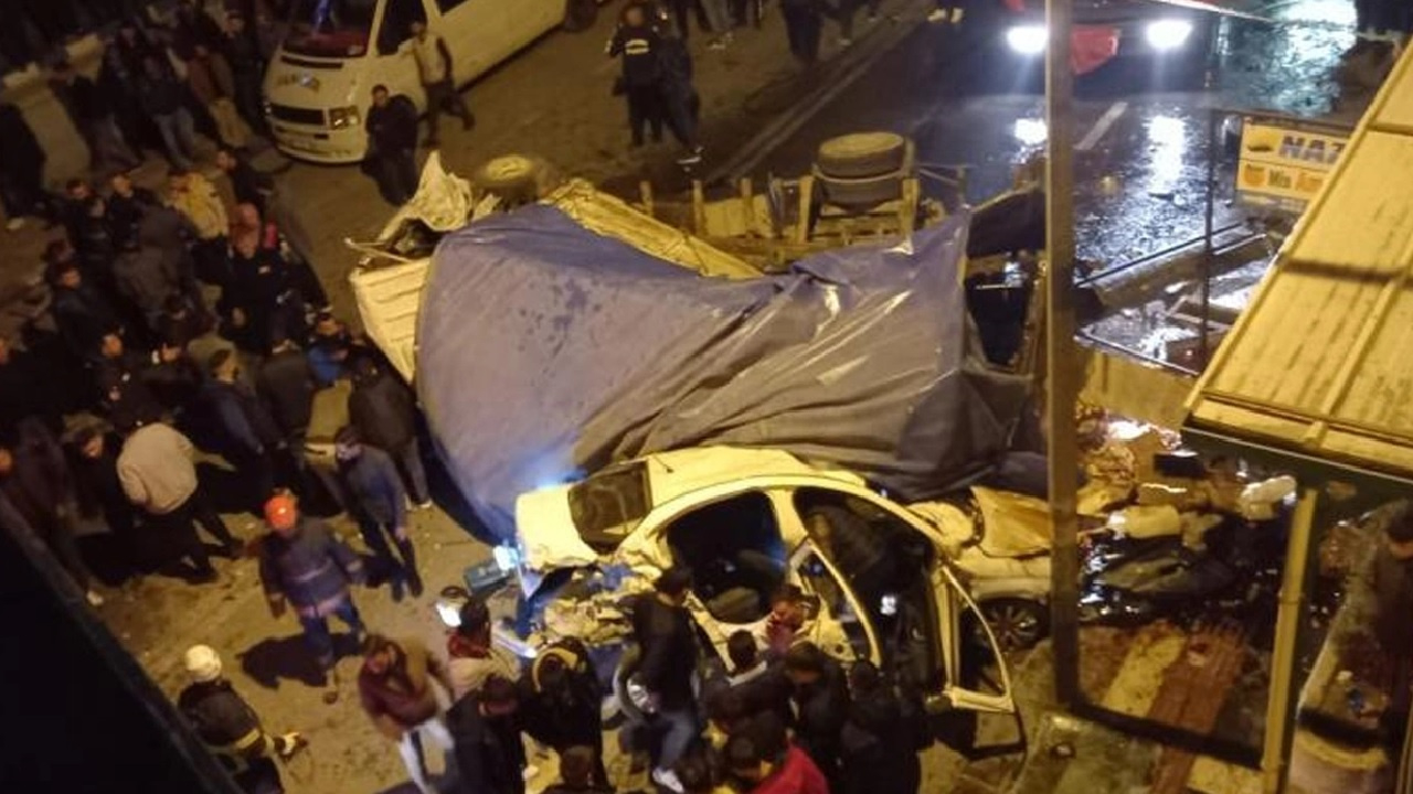 Şanlıurfa son dakika! Freni boşalan kamyon dehşet saçtı: Ölü ve yaralılar var