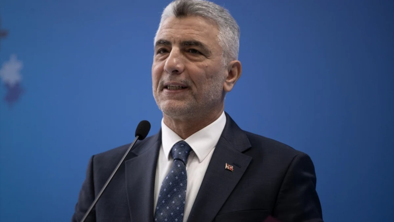 Ocak ayında ihracatta çifte rekor! Bakan Bolat: 21,2 milyar dolarlık ihracat rekoru kırıldı