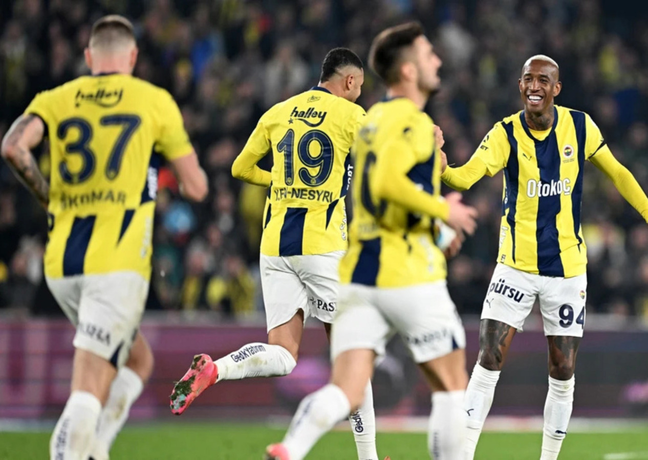 Fenerbahçe 9 kişi kalan rakibini mağlup etti, 3 puan 89'da geldi! Fenerbahçe 3 - 2 Çaykur Rizespor | Maçın özeti