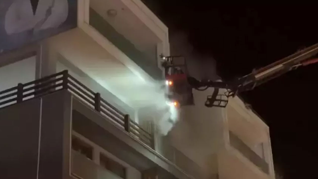 Mahsur kalanlar oldu! Denizli’de 7 katlı binada korkutan yangın!