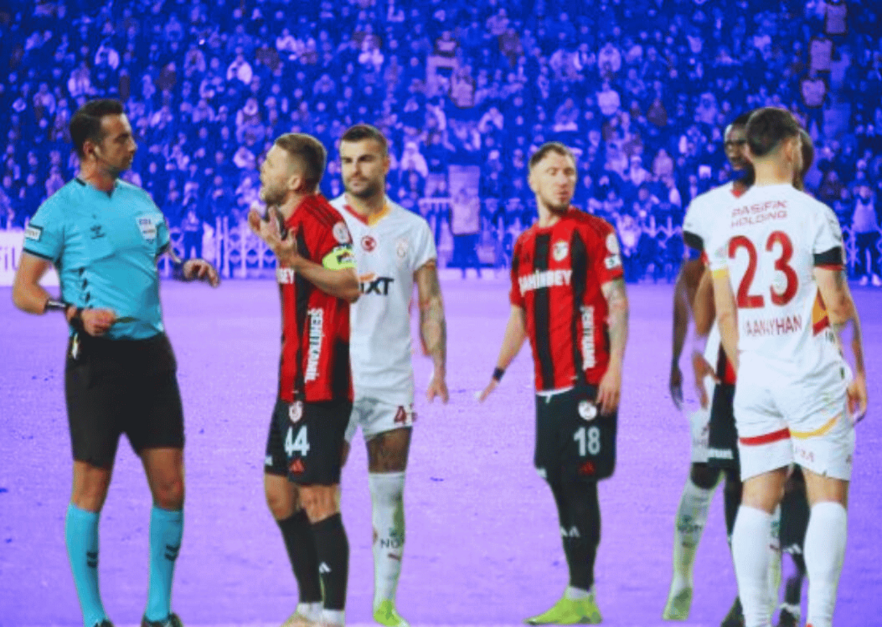Trio ekibi bombayı bıraktı: Gaziantep FK - Galatasaray maçında 4 kırmızı kart çıkmadı!