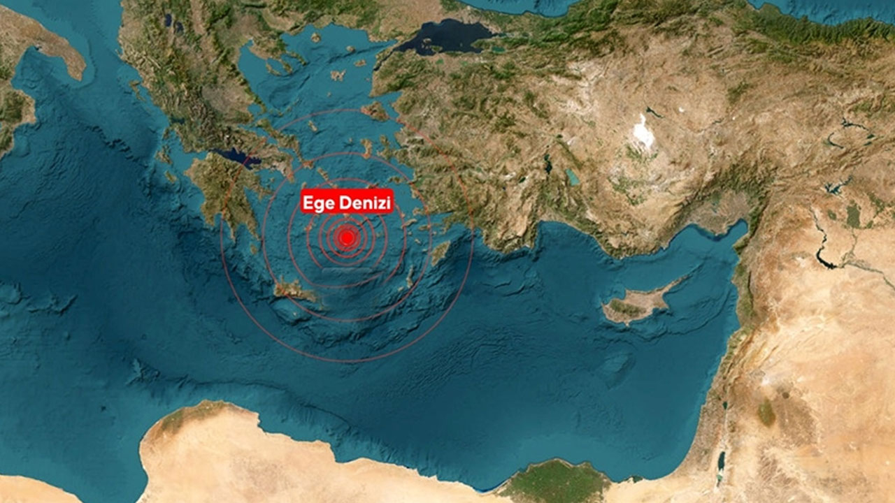 Ege Denizi beşik gibi sallanıyor! En şiddetlisi az önce gerçekleşti... 5.2 büyüklüğünde deprem!