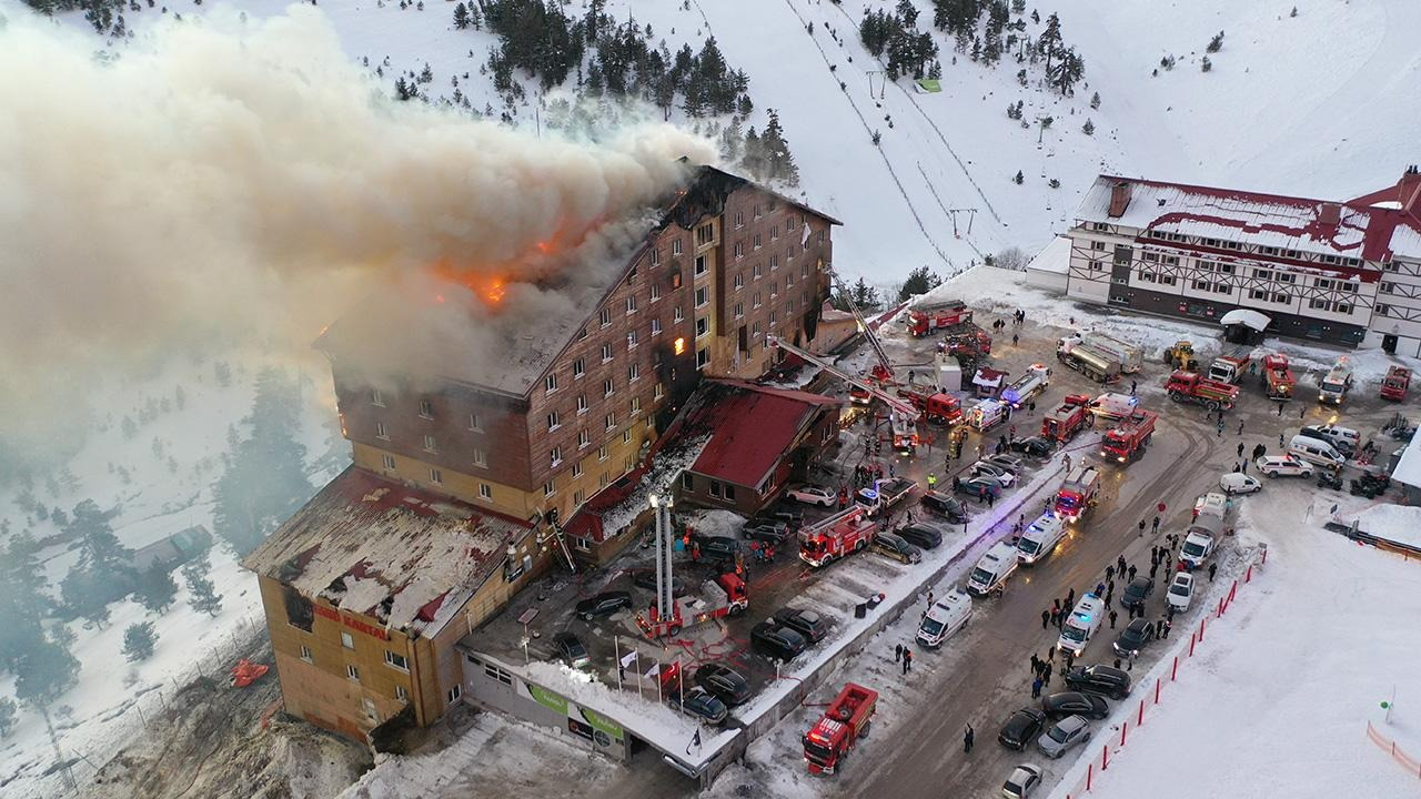 Bakan Yerlikaya duyurdu! Bolu'daki otel yangınında müfettiş raporları tamamlandı!